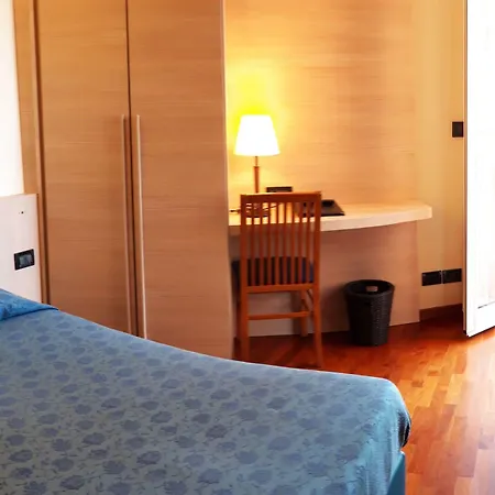 Esperia Hotel