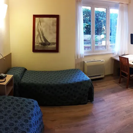Hotel Esperia 3*