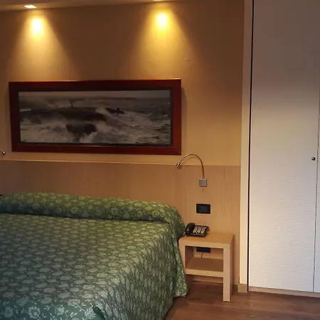 Hotel Esperia 3*