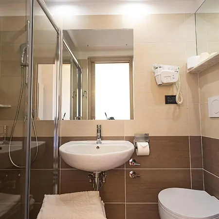 Esperia Hotel