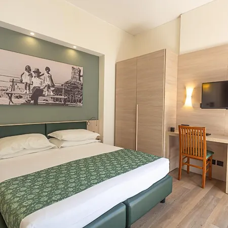Esperia Hotel