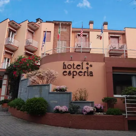 Esperia Hotel