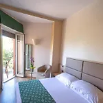 Esperia 3* Genova
