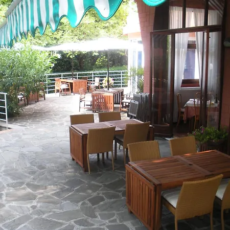 Esperia Ξενοδοχείο 3*